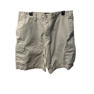 ⭐️ Men’s Eddie Bauer Light Tan Shorts. Size 38. Casual. Everyday. Flat Front